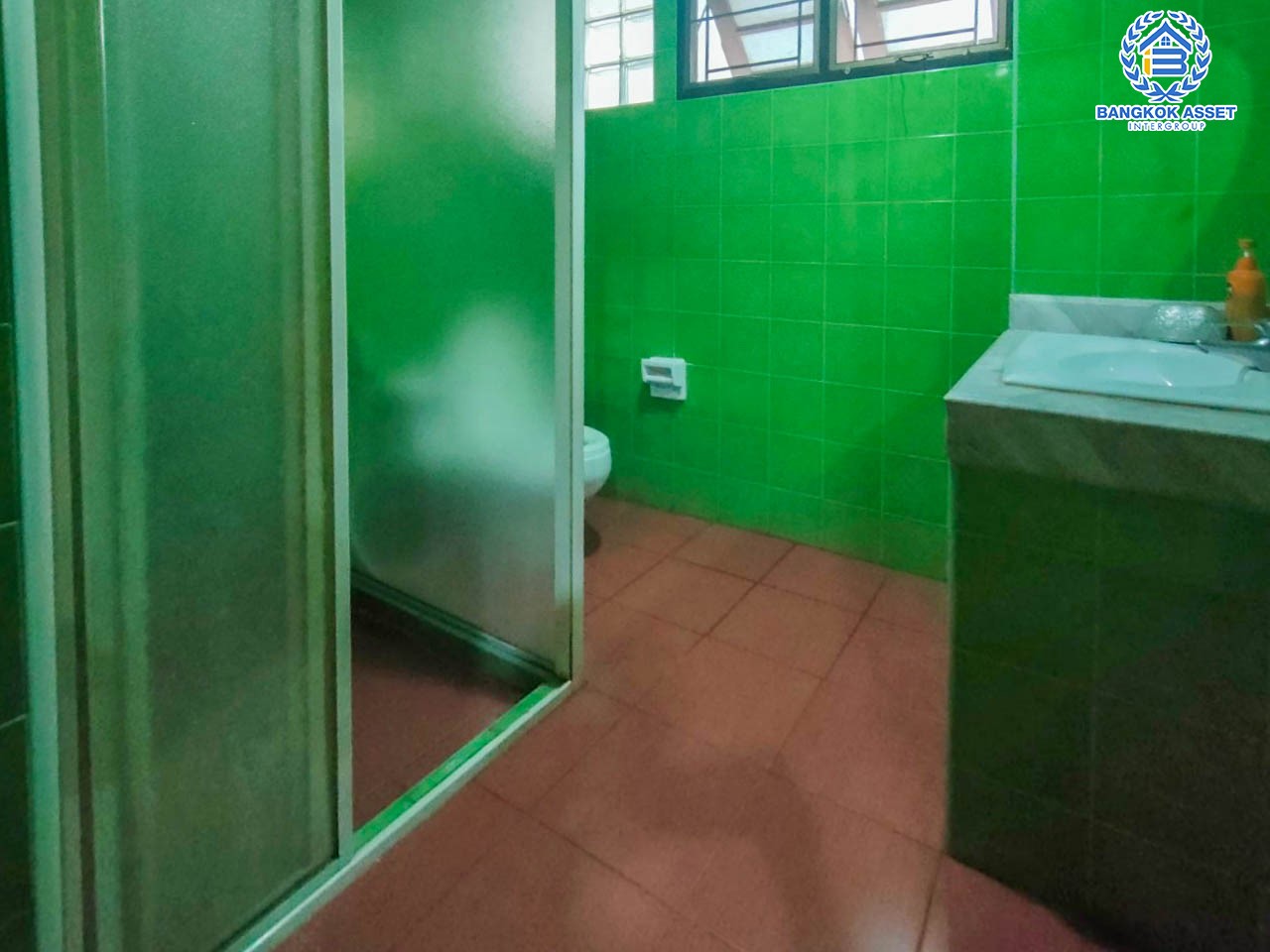 *****บ้านเดี่ยวมือสอง ม.ชัยพฤกษ์ รามอินทรา เนื้อที่มากถึง 78 ตร.ว. ฟังก์ชัน 3 ห้องนอน 3 ห้องน้ำ จอดรถได้ 2 คัน บ้านสวย พร้อมเข้าอยู่ได้ทันที บนทำเลศักยภาพ เชื่อมต่อได้หลายเส้นทาง ใกล้ทางด่วน "วัชรพล" และเซ็นทรัลรามอินทรา